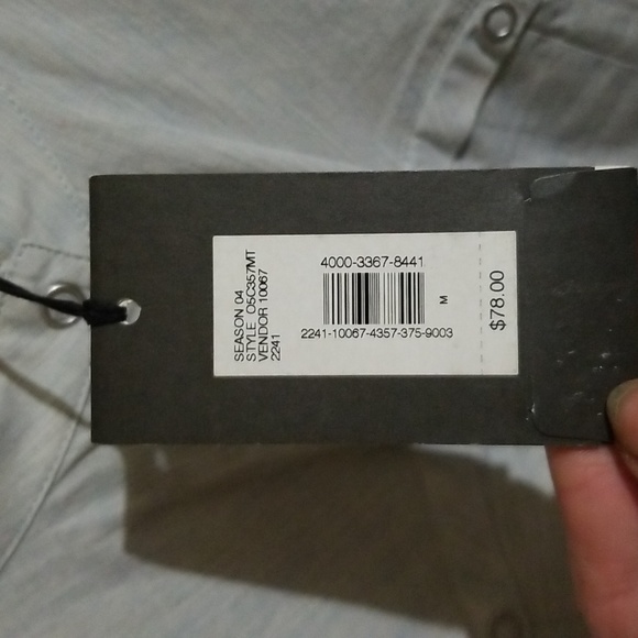 Shirt - Picture 3 of 4